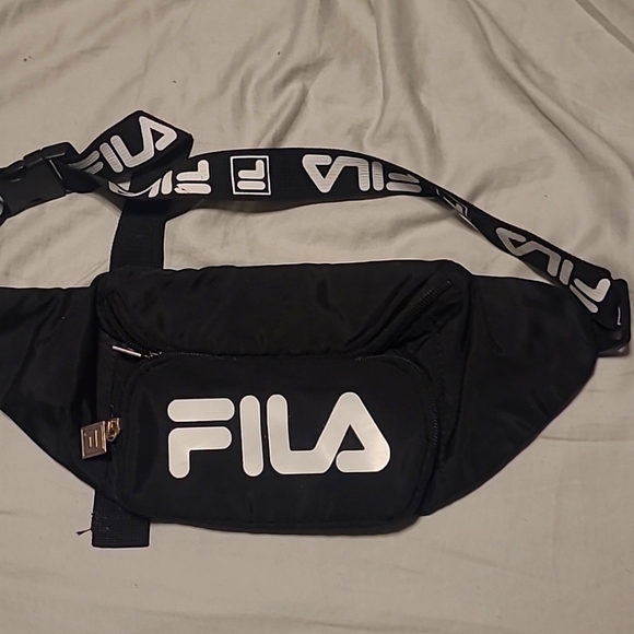 Fila fanny pack wallet - Picture 1 of 2